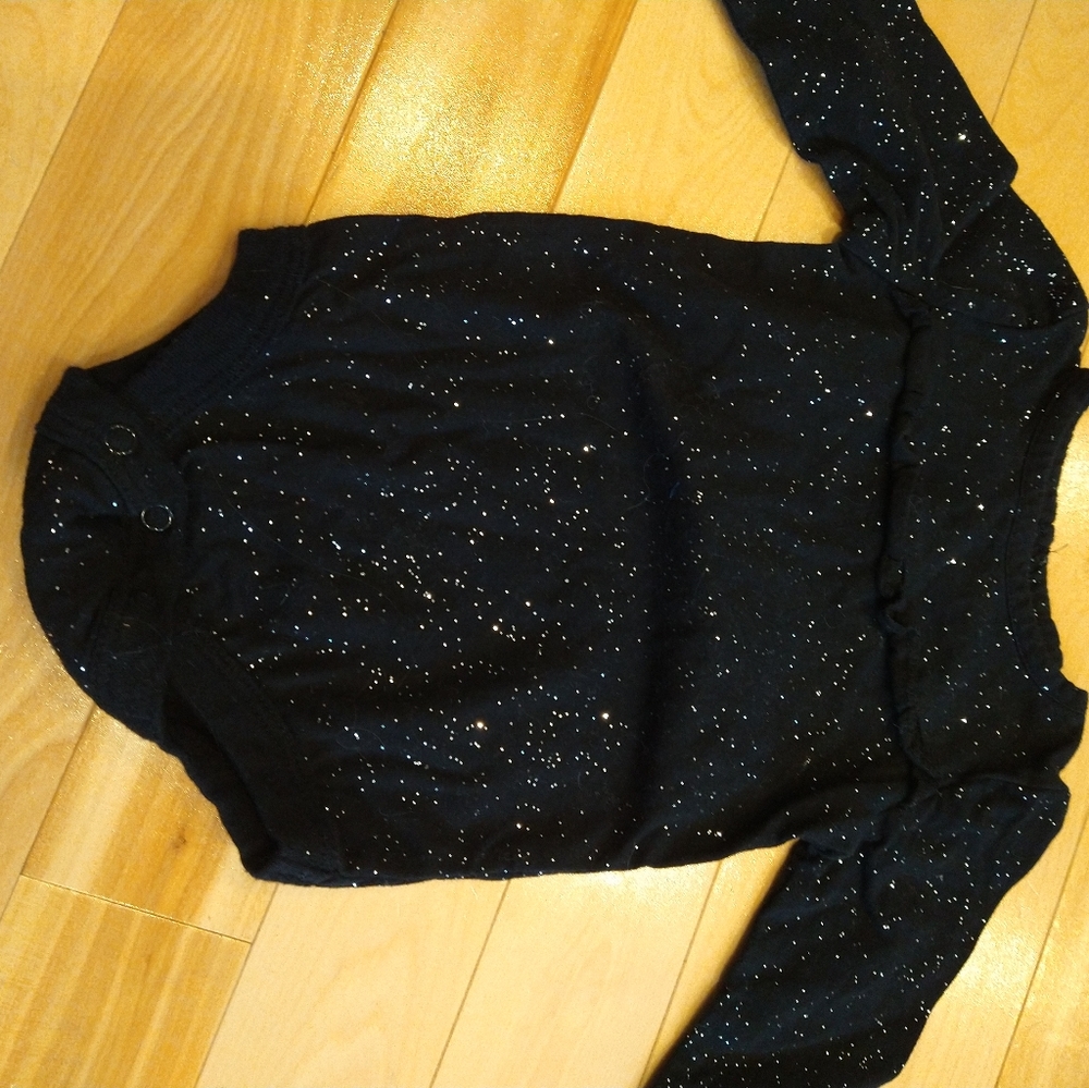 3/20$ 6-12m George cute long sleeve black onesie with shiny specks